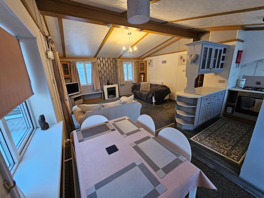 Chalet Cozy Rural Lodge, Amazing Views Close To