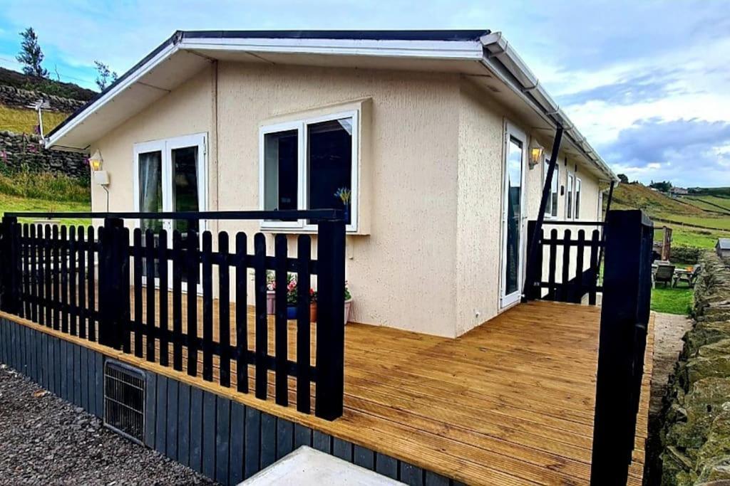 Cozy Rural Lodge, Amazing Views Close To Chalet Holmfirth